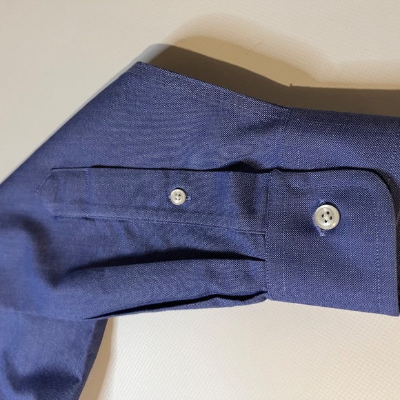 L.L Bean Men's Size 14 1/2 - 32 Traditional Fit Long Sleeve Button Down Shirt - Picture 7 of 11